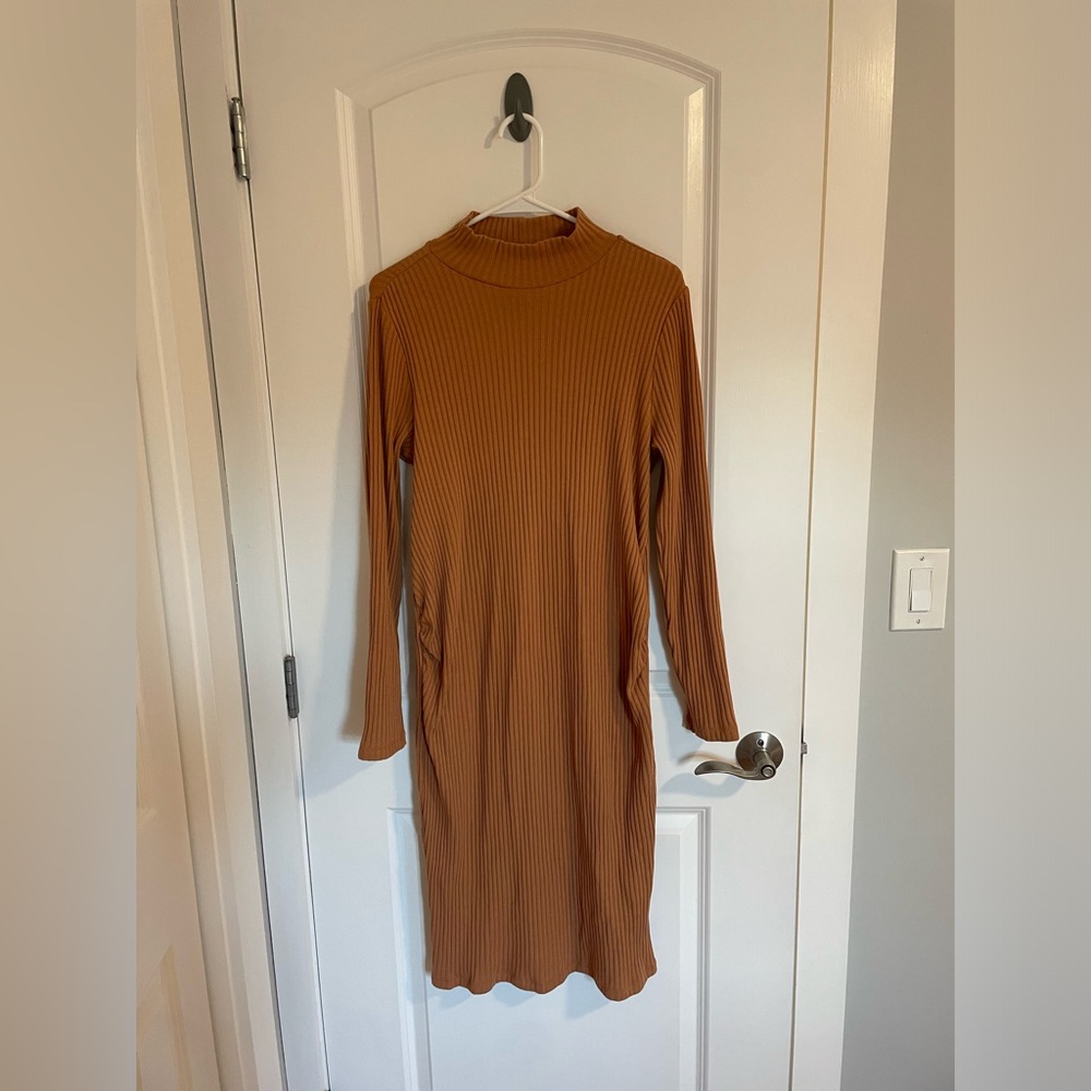 Elegant Tan Ribbed Maternity Dress
